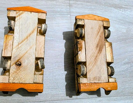 Handmade Wooden Cuban Car Set (2) – Authentic Folk Art Souvenirs