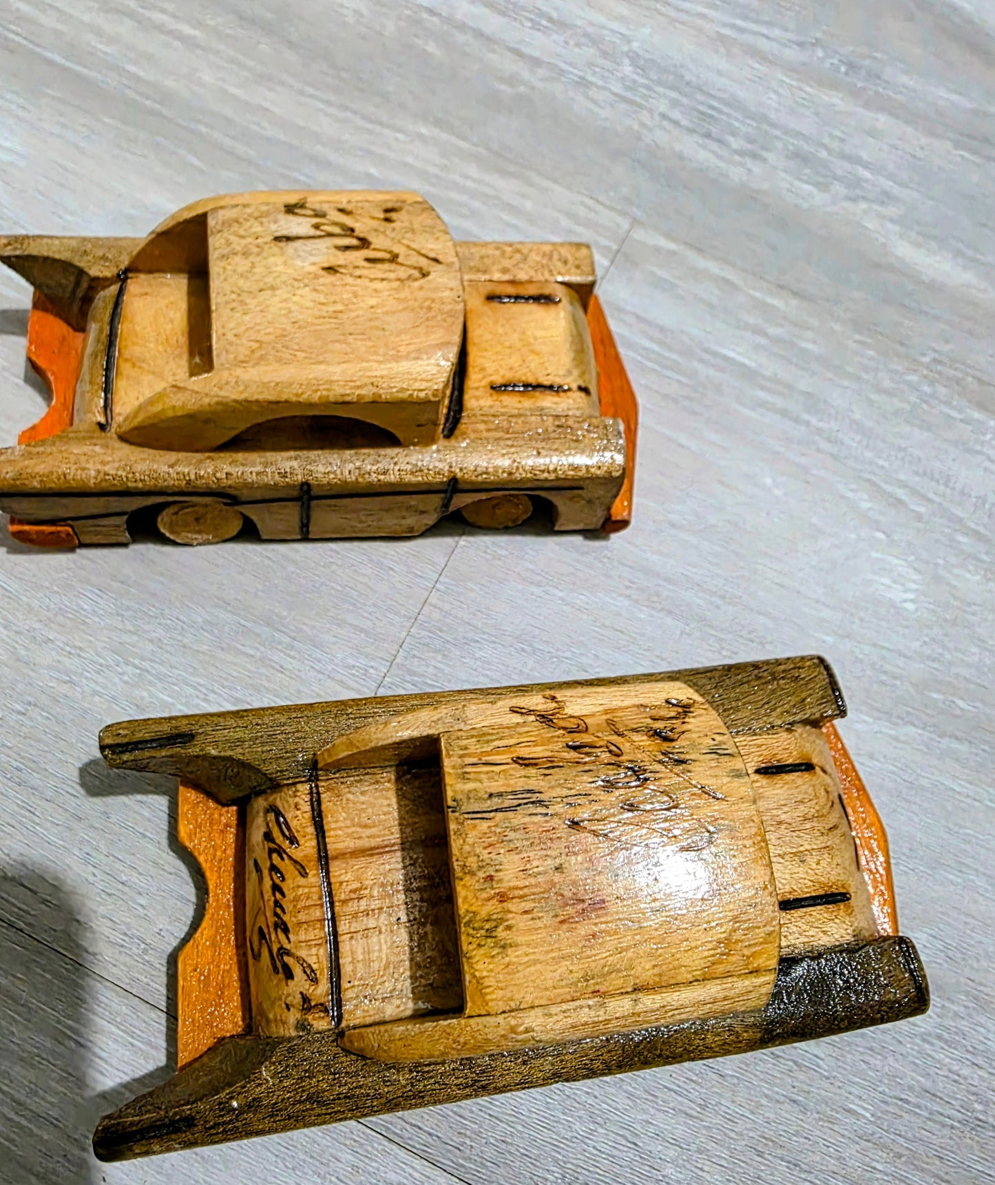 Handmade Wooden Cuban Car Set (2) – Authentic Folk Art Souvenirs
